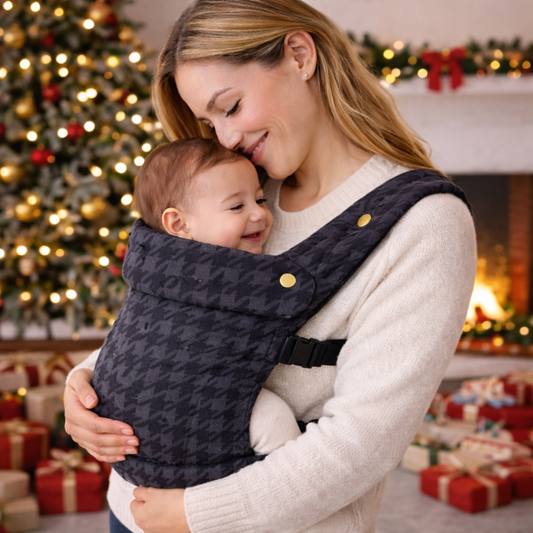 Mompanion – Charcoal Houndstooth Carrier